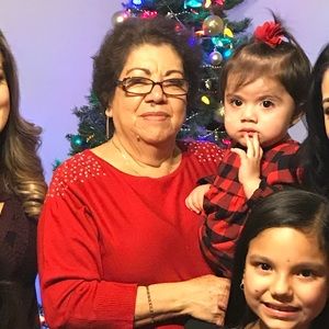 Meet your Posher, Jovita